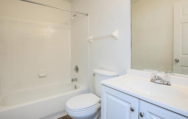 2 beds, 2 baths, 997 sqft, $1,225