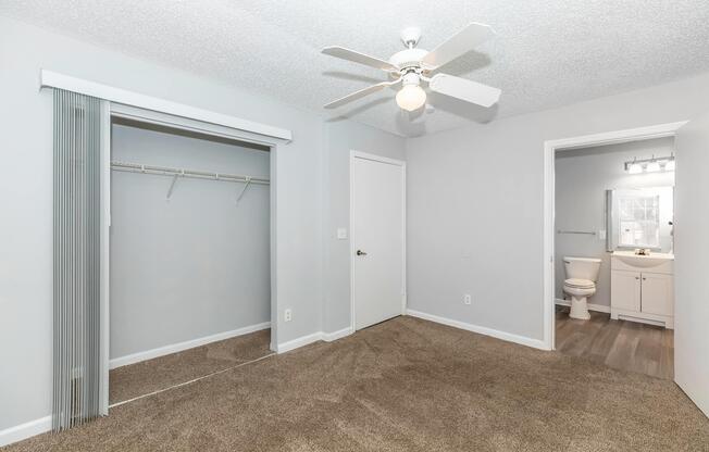 2 beds, 2 baths, 858 sqft, $1,407