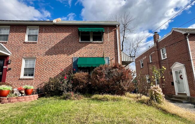 Gorgeous 3-Bedroom Home in Havertown! Available NOW!