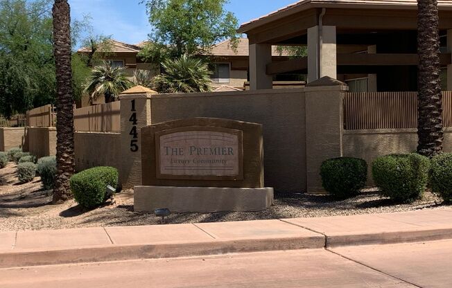 Beautiful 2 bedroom condo in Tempe