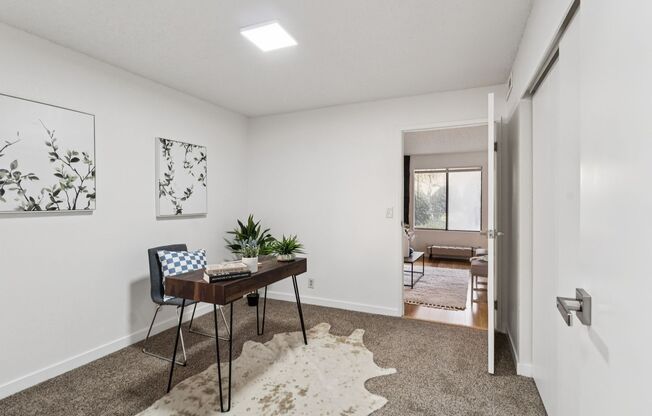 Well maintained 2bd Bellevue Condo