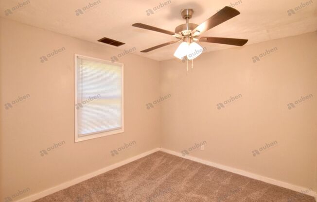 2 beds, 1 bath, $1,000