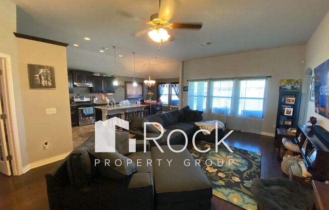 4 beds, 2 baths, $1,900