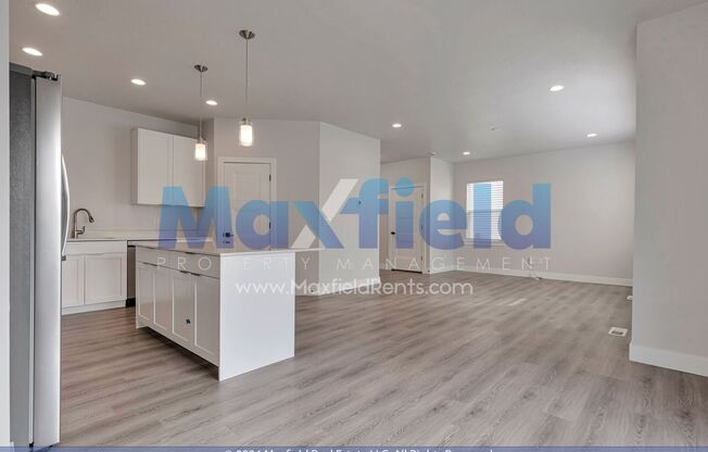 MODERN TWIN HOME - 4 BD 3 BA 2 GA - Google Fiber EV Friendly