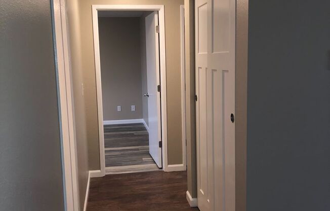 2 beds, 1 bath, 945 sqft, $1,500, Unit 101