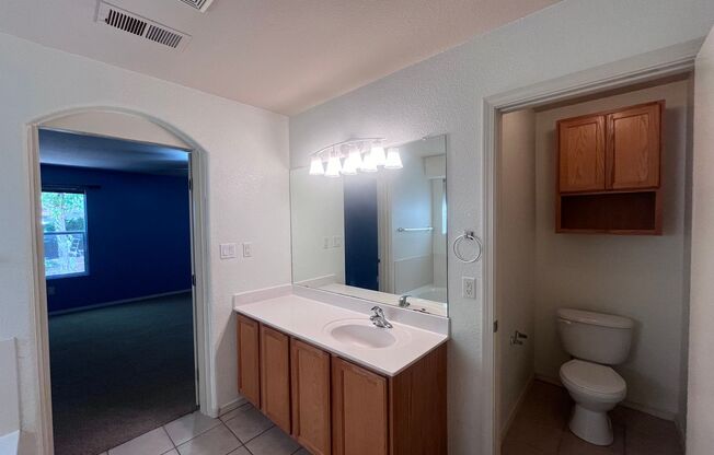 3 beds, 3 baths, $2,600