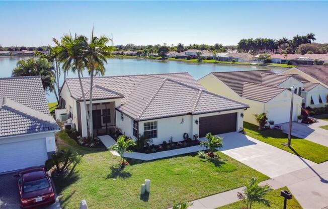 6871 ML POND CIR