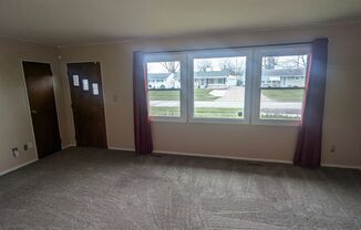 3 beds, 1 bath, $1,475