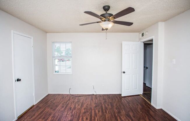 5525 4 ST