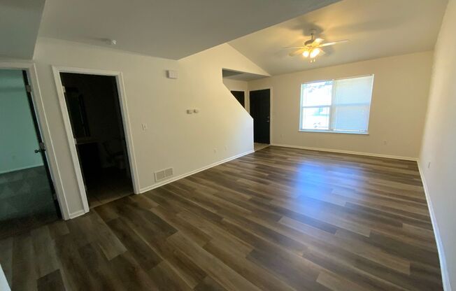 4 Bedroom Duplex newly remodeled