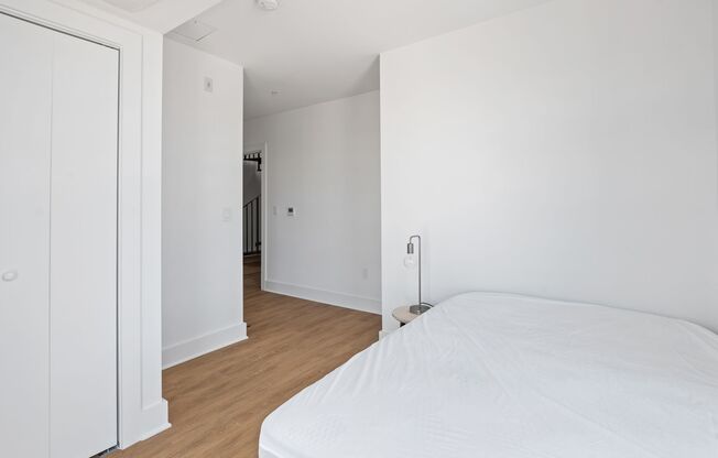 1 bed, 1 bath, $1,600