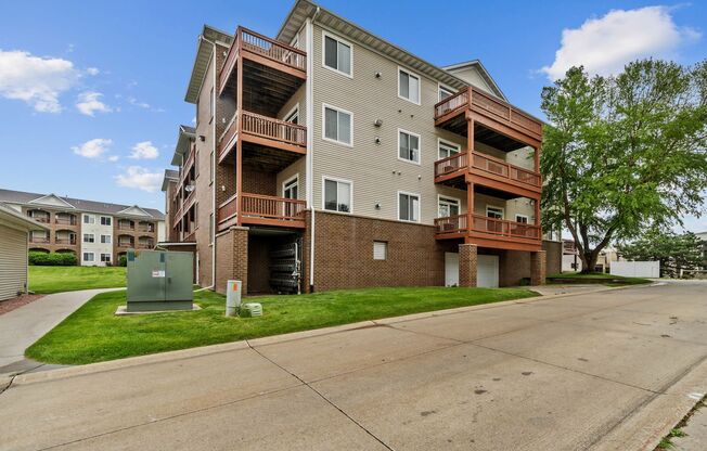 1 bed, 1 bath, 737 sqft, $1,350, Unit 3112