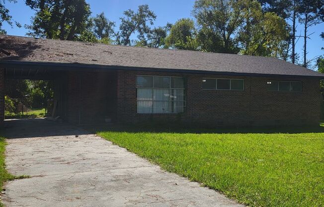 3 Bedroom, 2 bath house