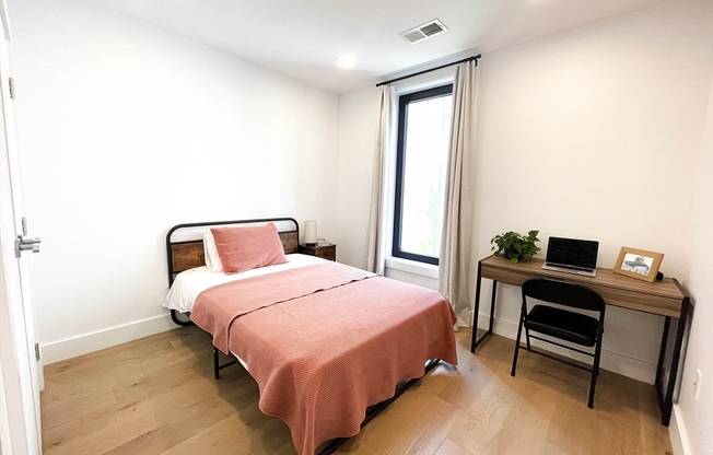1 bed, 1 bath, 643 sqft, $3,300, Unit 206