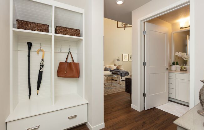 1 bed, 1 bath, 1,232 sqft, $2,695, Unit 113