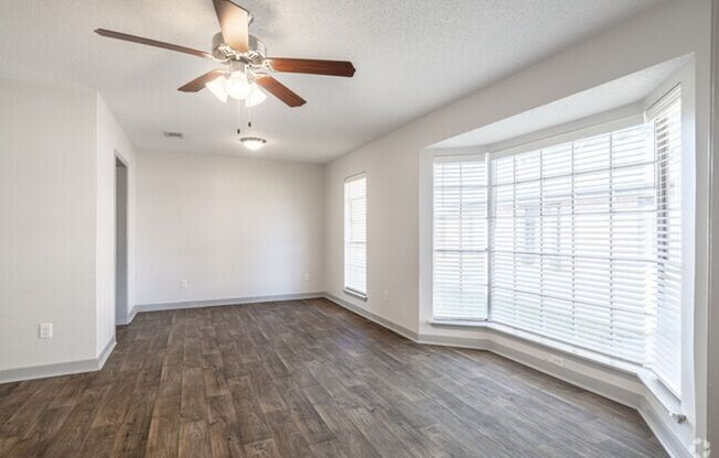 2 beds, 2 baths, 1,321 sqft, $1,325, Unit 315