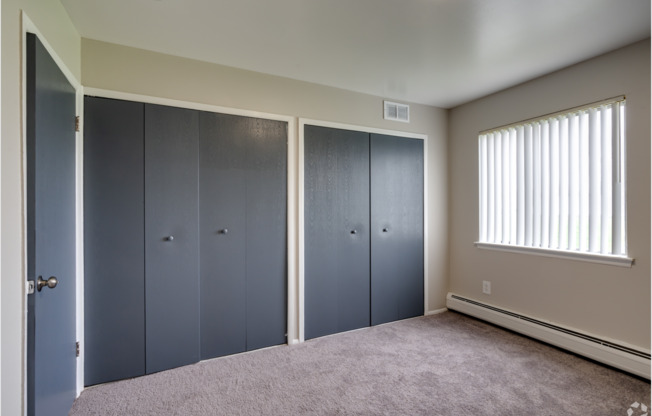 2 beds, 1 bath, 950 sqft, $1,290