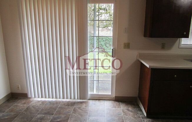 2 beds, 1 bath, 924 sqft, $1,495, Unit 862