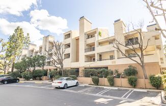 5525 Canoga Ave  #311