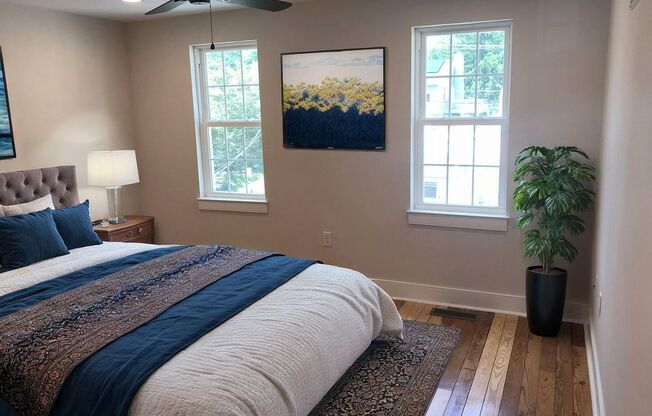 2 beds, 1.5 baths, $2,800