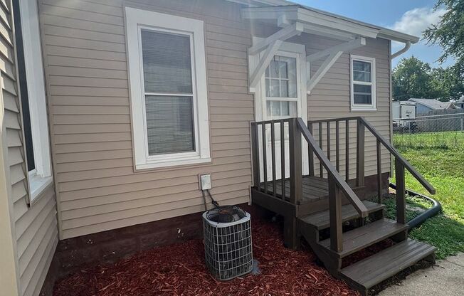 3 beds, 1 bath, $1,350