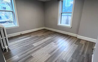 Studio, 1 bath, 310 sqft, $815, Unit 1513 E 2nd St #3