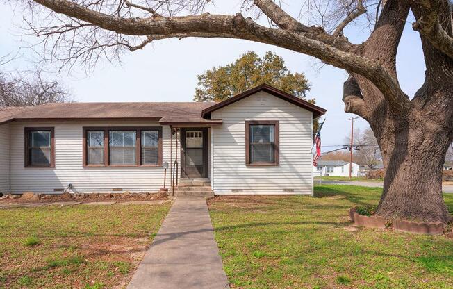 415 BROOKS AVE