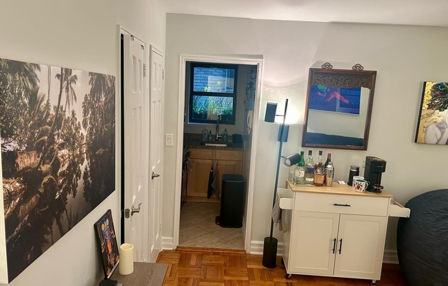 Studio, 1 bath, $4,100, Unit 2-N