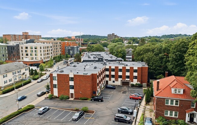 2 beds, 2 baths, 980 sqft, $3,100, Unit 307