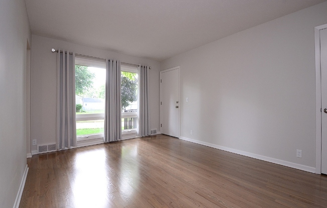 3334 S 82 ST