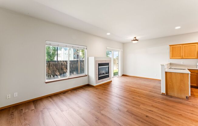 Live in Redmond Oregon