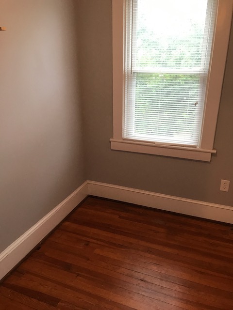 2 beds, 1 bath, $1,695