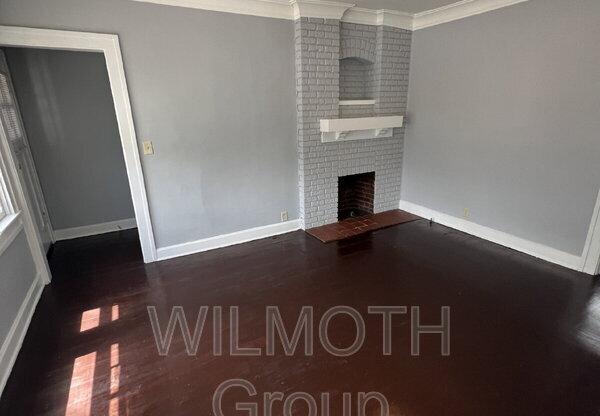 634 E 37 ST