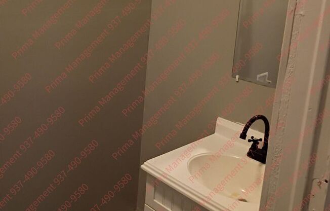 Cozy 3 Bed, 1.5 Bath, Convenient to I-70 and WPAFB