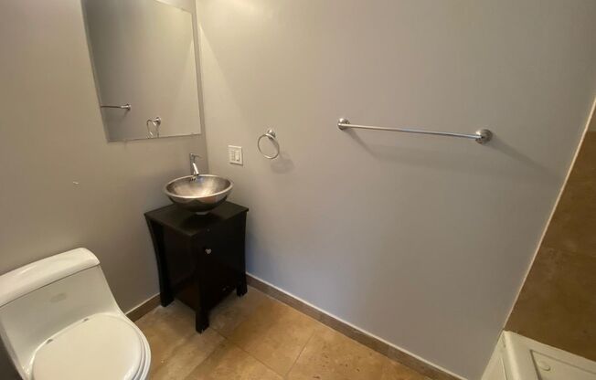 1 bed, 1 bath, 522 sqft, $1,250, Unit 801