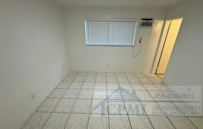 1 bed, 1 bath, 642 sqft, $1,550, Unit 18