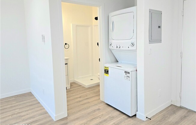 Studio, 1 bath, 360 sqft, $1,700