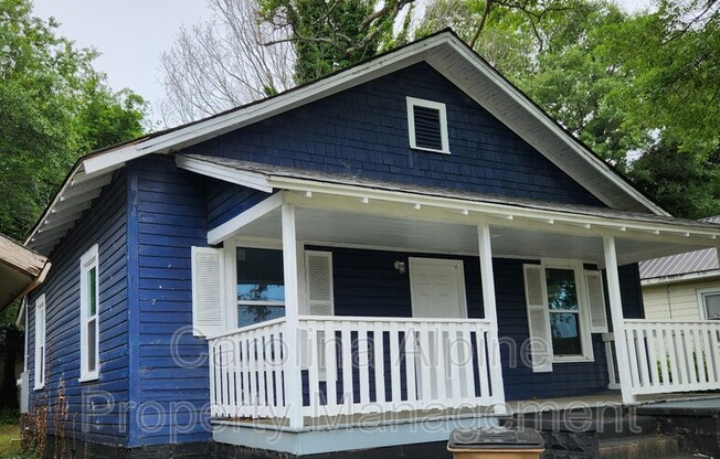 901 WALNUT ST