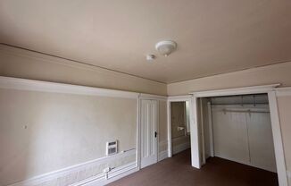 Studio, 1 bath, 300 sqft, $1,595, Unit 22
