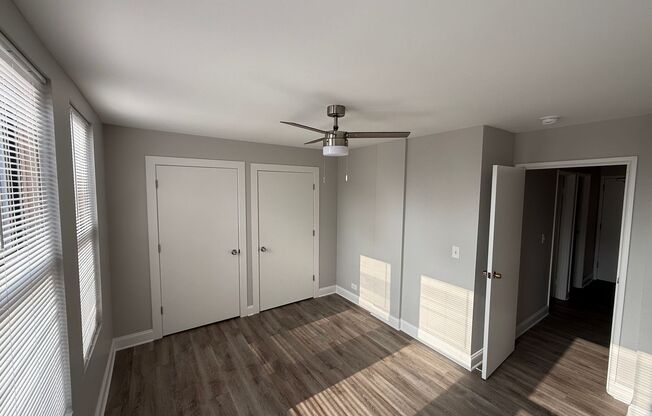 2 beds, 1.5 baths, $2,550, Unit 305