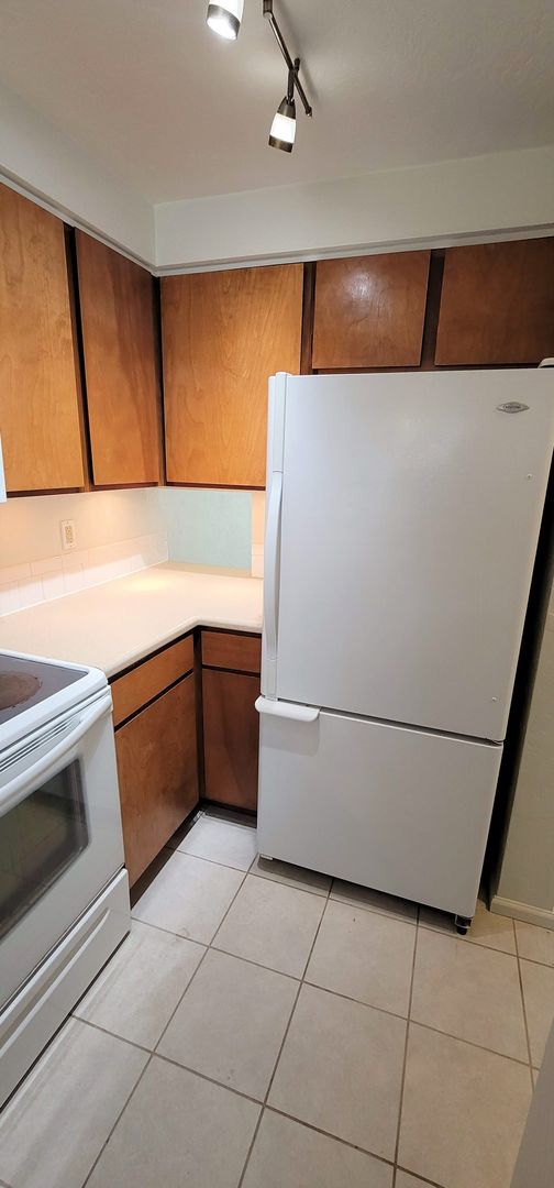 Spacious & Modern Townhouse