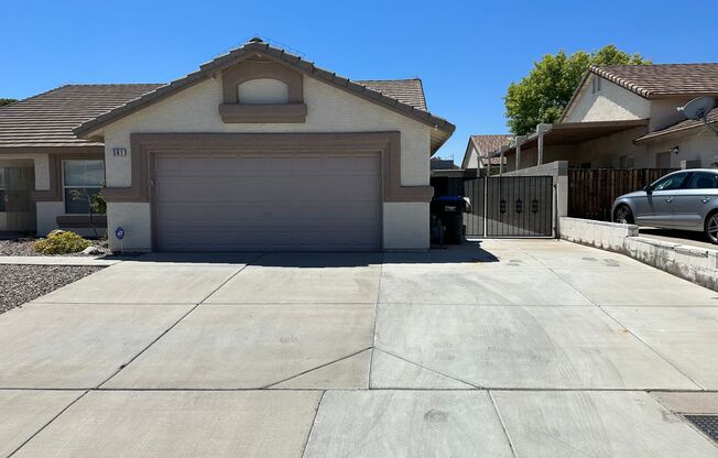 Henderson!!  Solar Panels!! Tankless Hot water Heater!! Small RV Parking!!! Single Story!!!