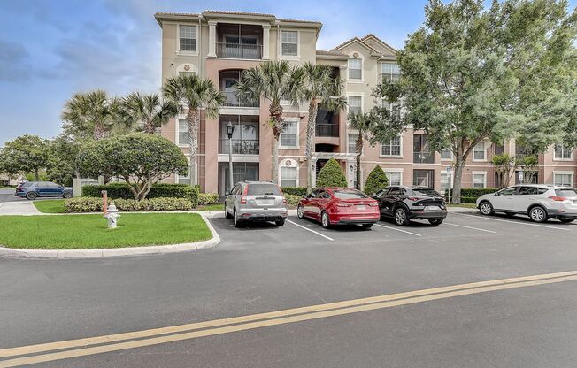 3 beds, 2 baths, $1,865, Unit UNIT 103