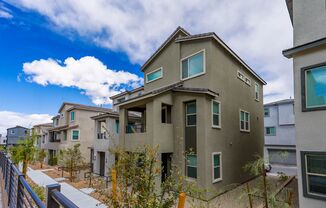 3 beds, 3.5 baths, $2,650