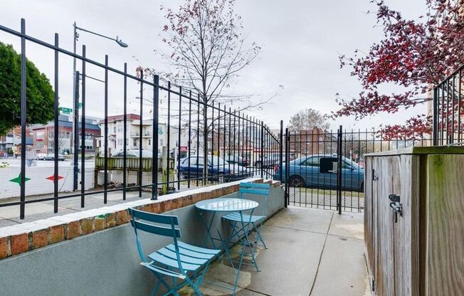 Amazing 2 Bedroom, 2 Full Bathroom 14th St Apartment with Secure Parking!