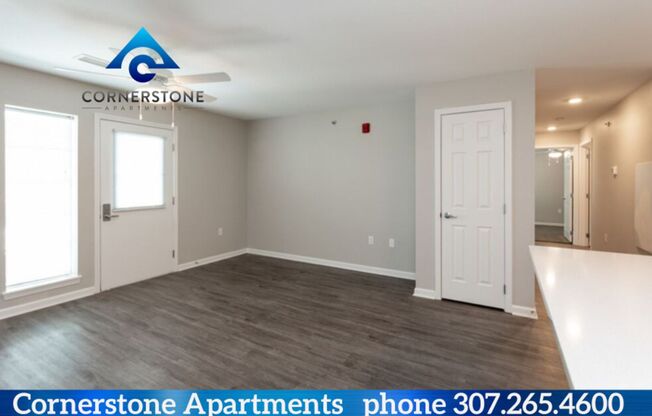 2 beds, 1 bath, 914 sqft, $937