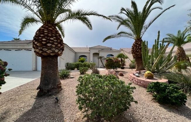 3 BR LUXE Home-Walk to Colorado River, Golf & near Rotary Park.