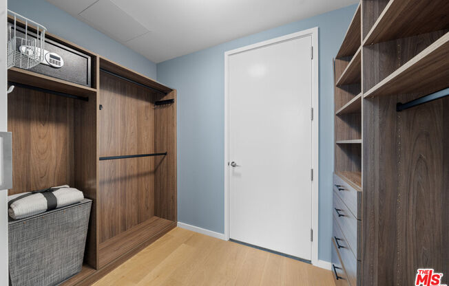 2 beds, 2 baths, 1,311 sqft, $4,995, Unit 1906