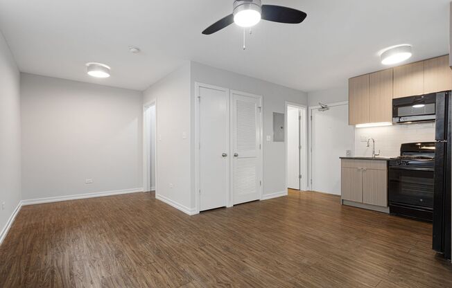 1 bed, 1 bath, 307 sqft, $1,750, Unit 317