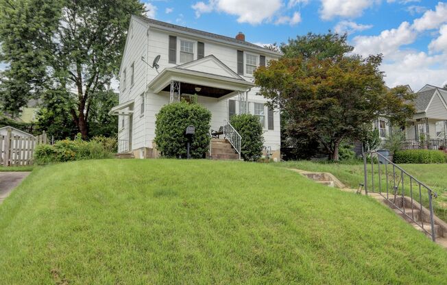 Charming & Upgraded 3BR Home in Arbutus with Finished Basement & Outdoor Living!